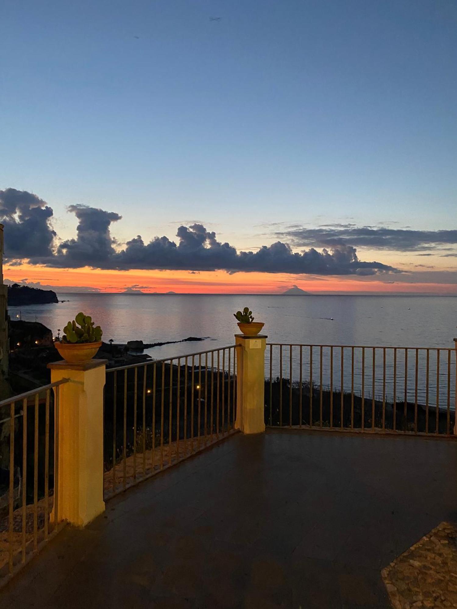 Arcobaleno Tropea Centro Bed and Breakfast Eksteriør billede